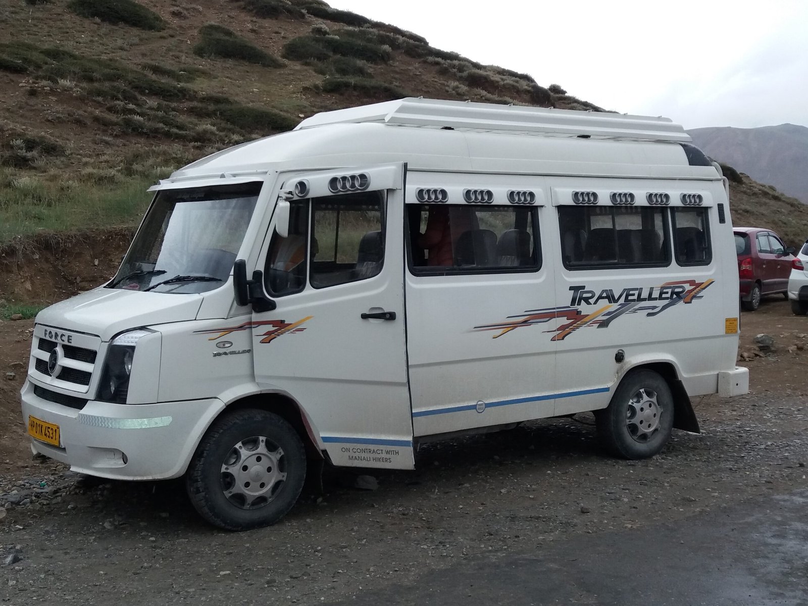 26-Seater Traveller – Varanasi to Vindhyachal