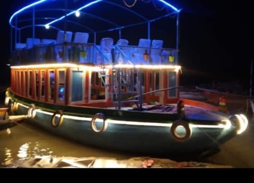 Private & Friendly Light Motor Boats for Groups | Dev Diwali Varanasi