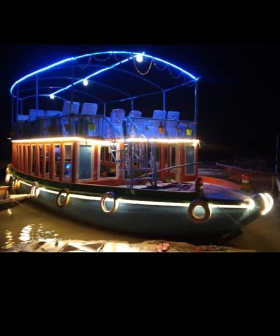 Private & Friendly Light Motor Boats for Groups | Dev Diwali Varanasi