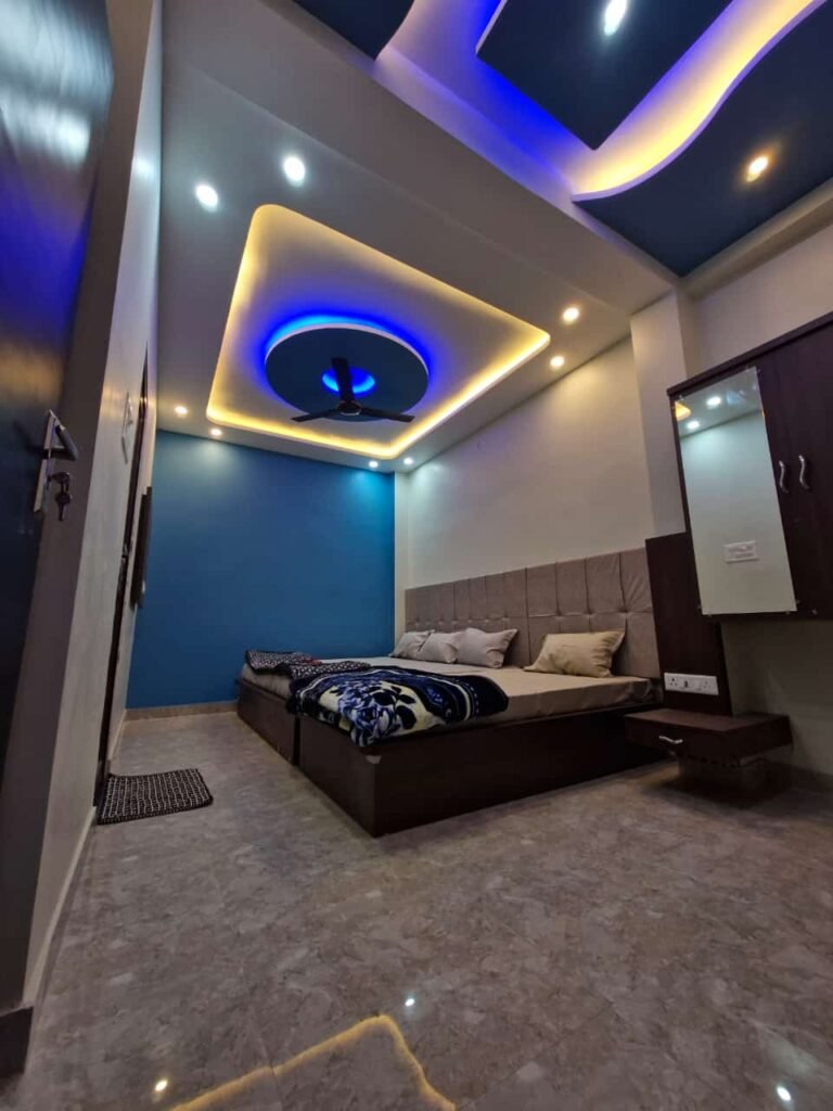 Comfortable guest house near Namo Ghat in Varanasi with easy access to riverfront and spiritual sites