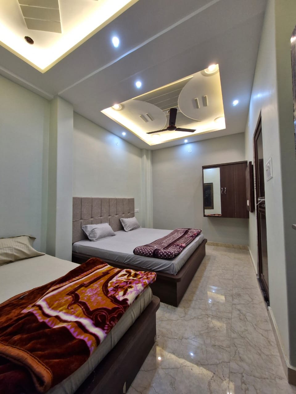 Guest House Near Varanasi Junction Railway Station